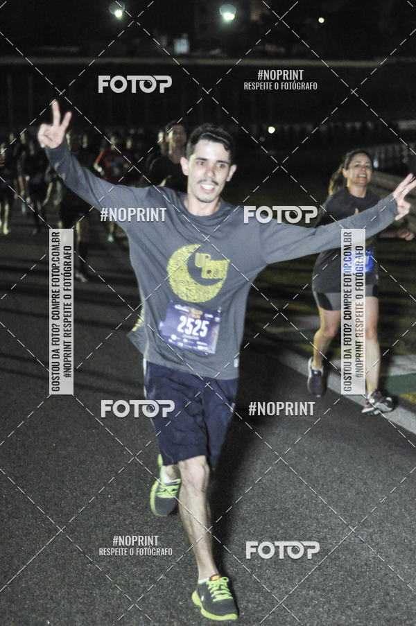 Achetez vos photos de l'vnementUp Night Run - So Paulo - 2019 sur Fotop