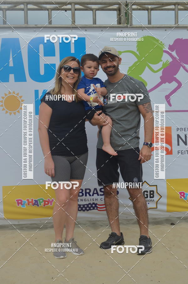 Buy your photos of the eventBEACH RUN KIDS 6 on Fotop