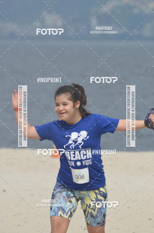 Buy your photos of the eventBEACH RUN KIDS 6 on Fotop