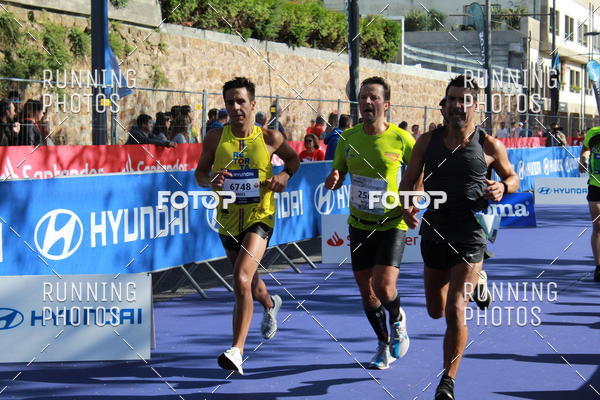 Buy your photos of the eventMeia Maratona Porto 2019 on Fotop