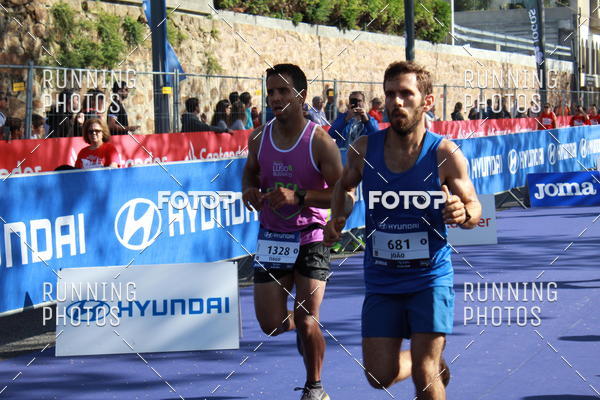 Buy your photos of the eventMeia Maratona Porto 2019 on Fotop