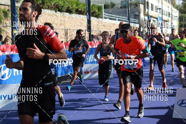Buy your photos of the eventMeia Maratona Porto 2019 on Fotop
