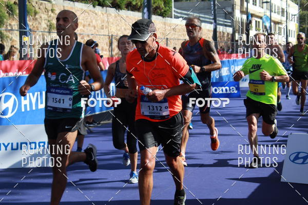 Buy your photos of the eventMeia Maratona Porto 2019 on Fotop