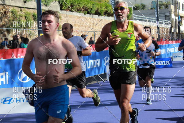 Buy your photos of the eventMeia Maratona Porto 2019 on Fotop