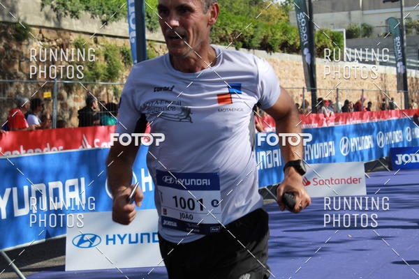 Buy your photos of the eventMeia Maratona Porto 2019 on Fotop