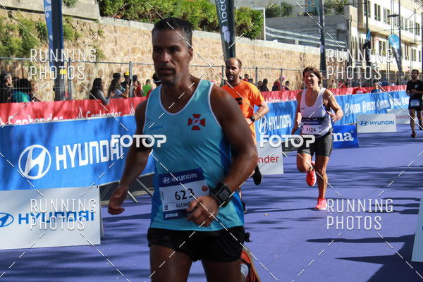Buy your photos of the eventMeia Maratona Porto 2019 on Fotop
