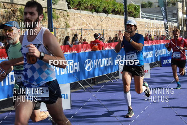 Buy your photos of the eventMeia Maratona Porto 2019 on Fotop