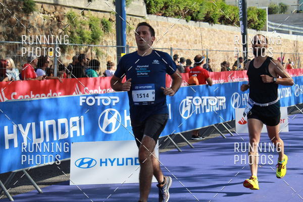 Buy your photos of the eventMeia Maratona Porto 2019 on Fotop