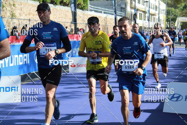 Buy your photos of the eventMeia Maratona Porto 2019 on Fotop