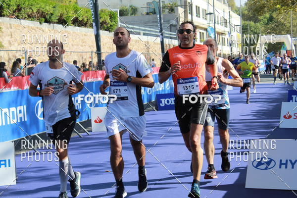 Buy your photos of the eventMeia Maratona Porto 2019 on Fotop