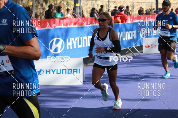 Buy your photos of the eventMeia Maratona Porto 2019 on Fotop