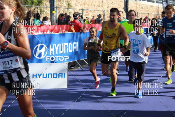 Buy your photos of the eventMeia Maratona Porto 2019 on Fotop