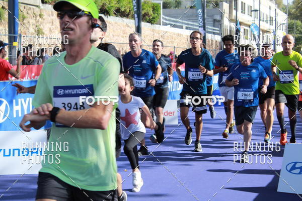 Buy your photos of the eventMeia Maratona Porto 2019 on Fotop