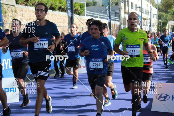 Buy your photos of the eventMeia Maratona Porto 2019 on Fotop