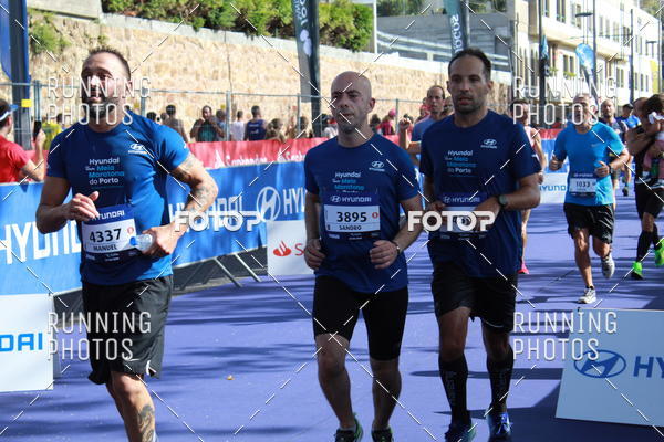 Buy your photos of the eventMeia Maratona Porto 2019 on Fotop