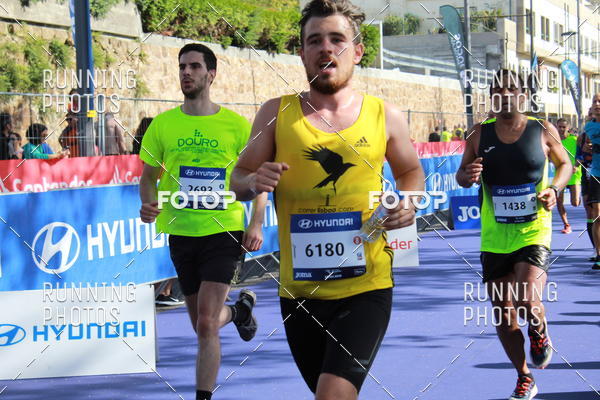 Buy your photos of the eventMeia Maratona Porto 2019 on Fotop