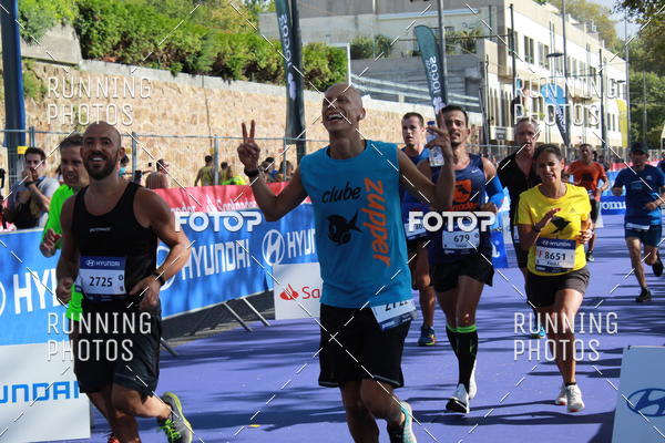 Buy your photos of the eventMeia Maratona Porto 2019 on Fotop