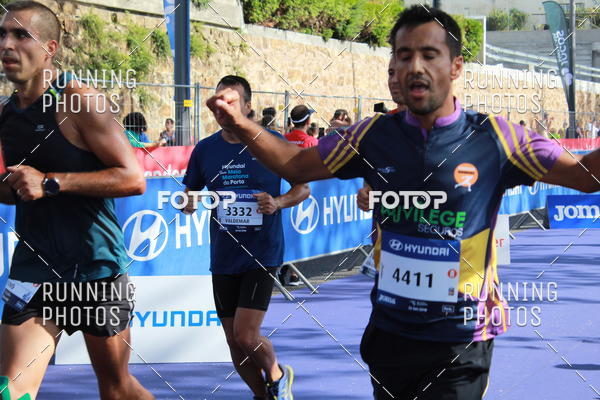 Buy your photos of the eventMeia Maratona Porto 2019 on Fotop