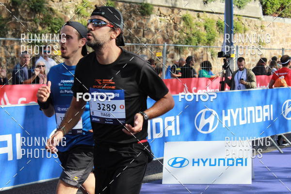 Buy your photos of the eventMeia Maratona Porto 2019 on Fotop