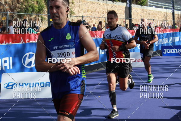 Buy your photos of the eventMeia Maratona Porto 2019 on Fotop