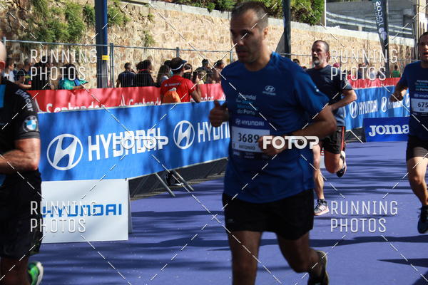 Buy your photos of the eventMeia Maratona Porto 2019 on Fotop