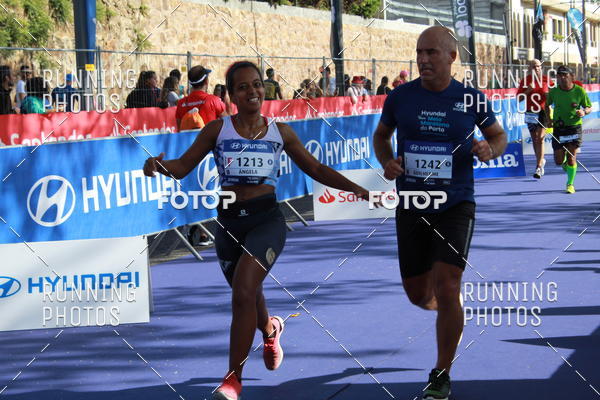 Buy your photos of the eventMeia Maratona Porto 2019 on Fotop