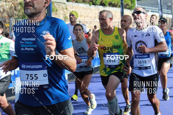 Buy your photos of the eventMeia Maratona Porto 2019 on Fotop