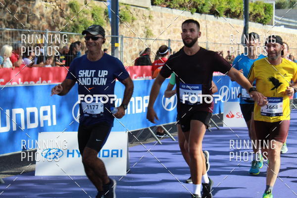 Buy your photos of the eventMeia Maratona Porto 2019 on Fotop