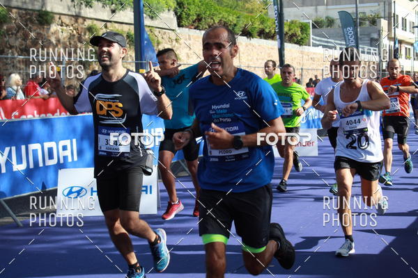 Buy your photos of the eventMeia Maratona Porto 2019 on Fotop