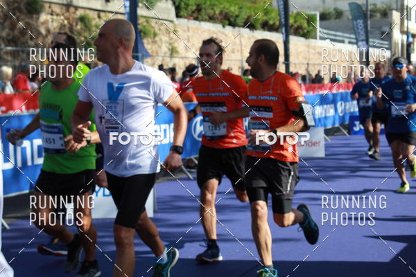 Buy your photos of the eventMeia Maratona Porto 2019 on Fotop