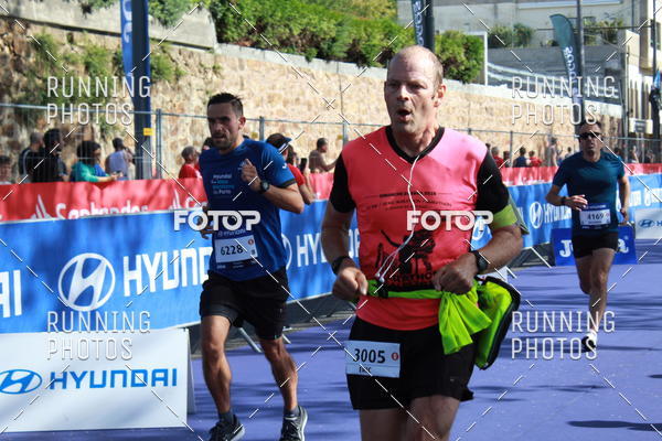 Buy your photos of the eventMeia Maratona Porto 2019 on Fotop