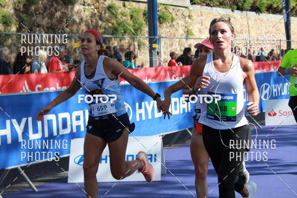 Buy your photos of the eventMeia Maratona Porto 2019 on Fotop