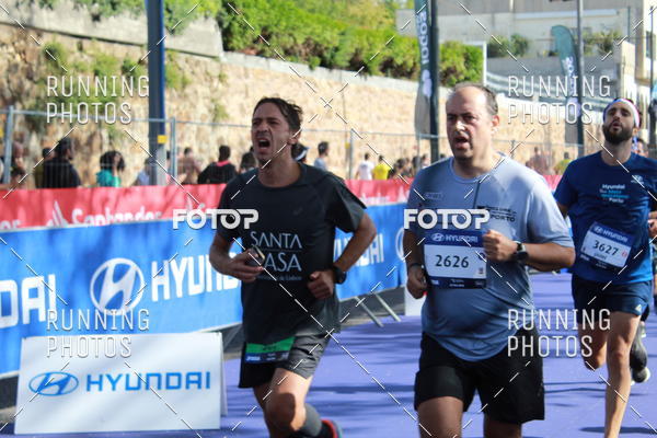 Buy your photos of the eventMeia Maratona Porto 2019 on Fotop