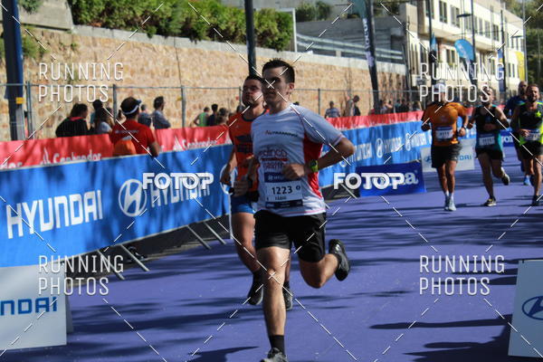 Buy your photos of the eventMeia Maratona Porto 2019 on Fotop