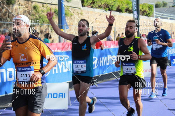 Buy your photos of the eventMeia Maratona Porto 2019 on Fotop