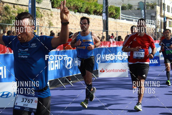 Buy your photos of the eventMeia Maratona Porto 2019 on Fotop