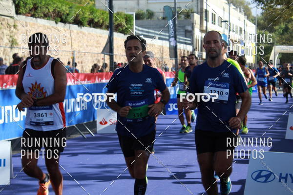 Buy your photos of the eventMeia Maratona Porto 2019 on Fotop