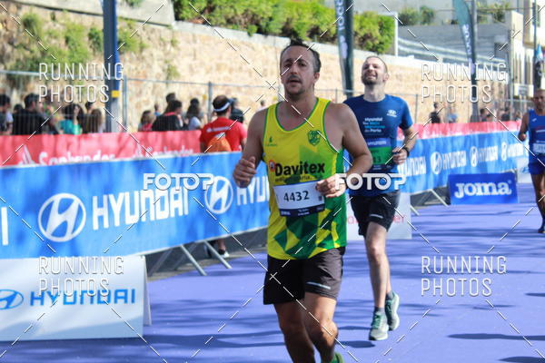 Buy your photos of the eventMeia Maratona Porto 2019 on Fotop