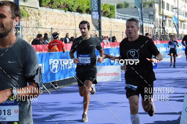 Buy your photos of the eventMeia Maratona Porto 2019 on Fotop