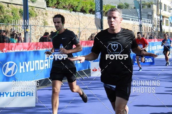 Buy your photos of the eventMeia Maratona Porto 2019 on Fotop