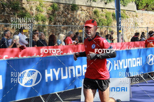 Buy your photos of the eventMeia Maratona Porto 2019 on Fotop