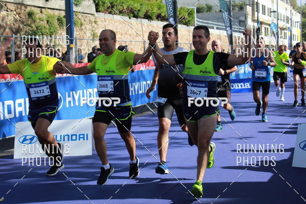 Buy your photos of the eventMeia Maratona Porto 2019 on Fotop