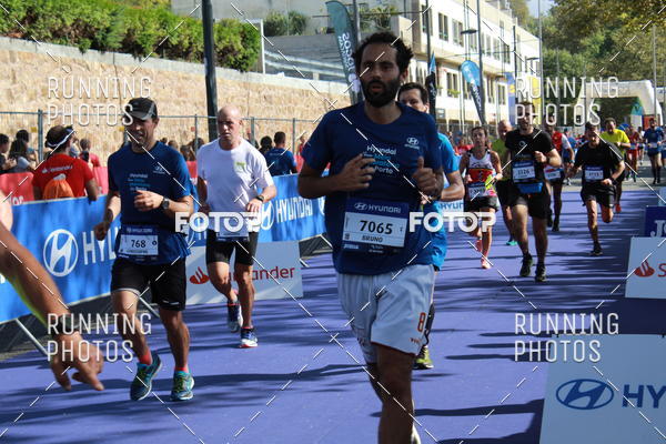 Buy your photos of the eventMeia Maratona Porto 2019 on Fotop