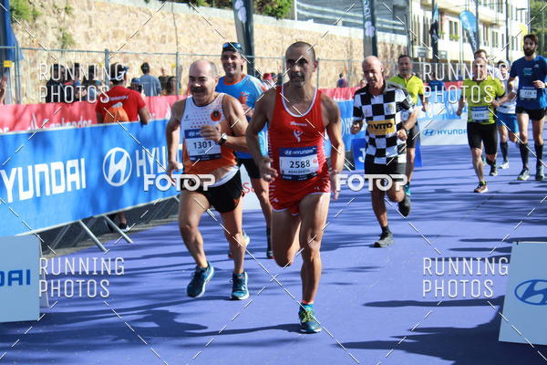 Buy your photos of the eventMeia Maratona Porto 2019 on Fotop