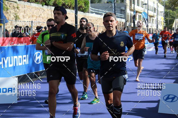 Buy your photos of the eventMeia Maratona Porto 2019 on Fotop