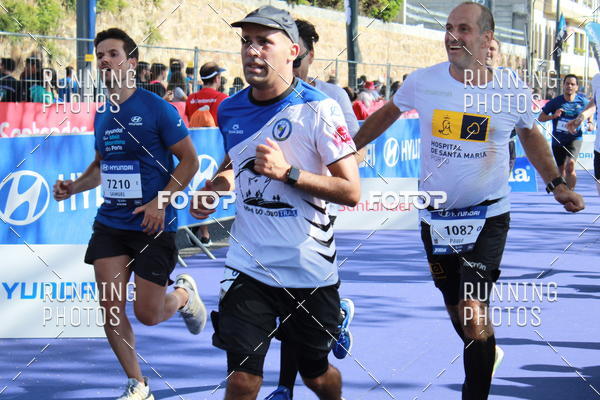Buy your photos of the eventMeia Maratona Porto 2019 on Fotop