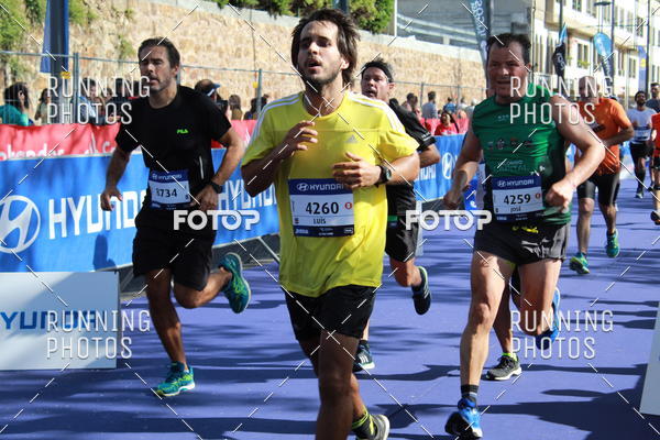 Buy your photos of the eventMeia Maratona Porto 2019 on Fotop