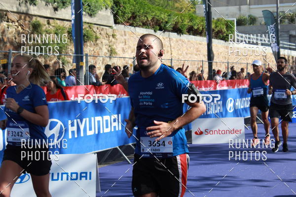 Buy your photos of the eventMeia Maratona Porto 2019 on Fotop