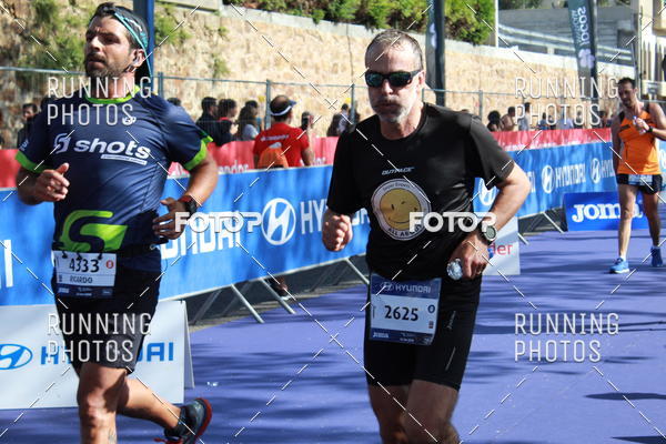 Buy your photos of the eventMeia Maratona Porto 2019 on Fotop