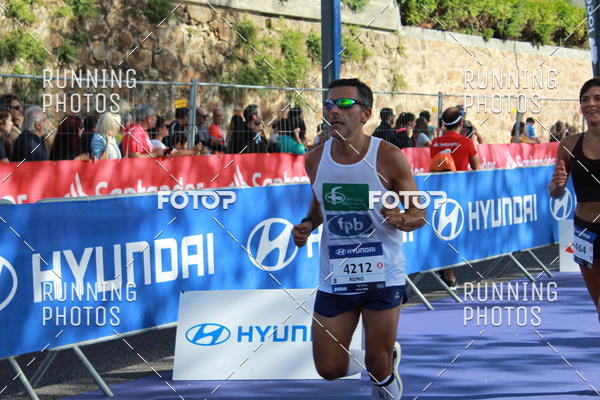 Buy your photos of the eventMeia Maratona Porto 2019 on Fotop